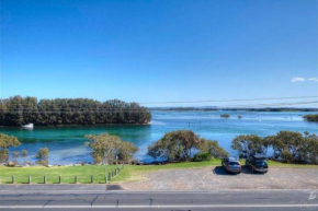 The View - Wallis Lake, Forster